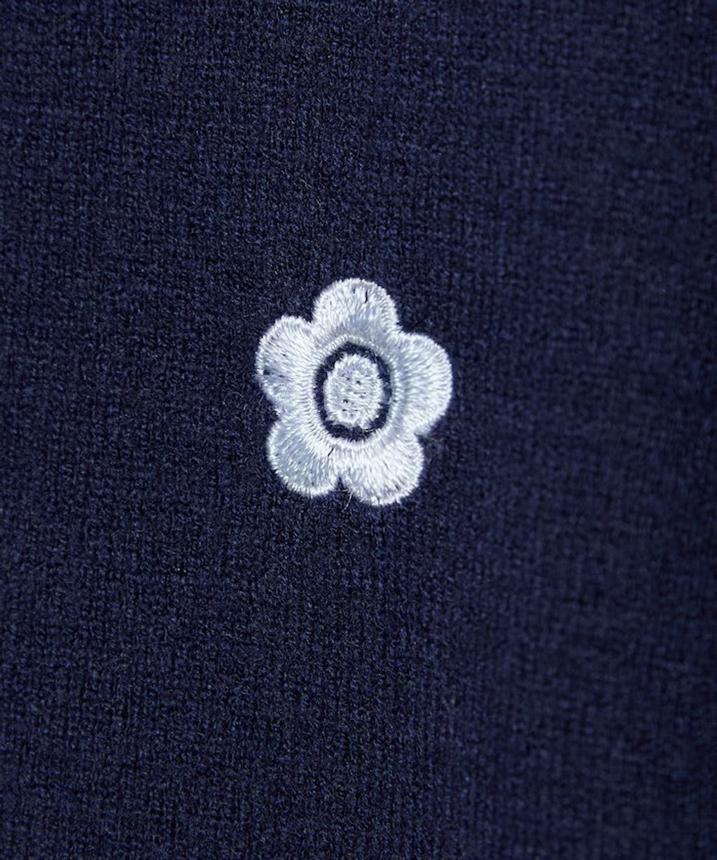 MARY QUANT 雛菊刺繡假兩件修身剪裁針織外套_42