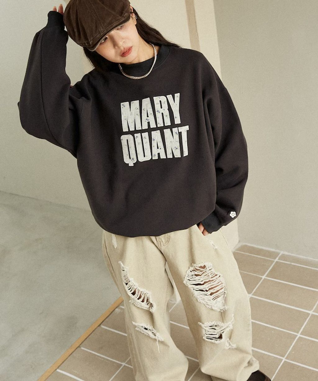 MARY QUANT 雛菊華夫紋logo字樣Oversize大學T_53