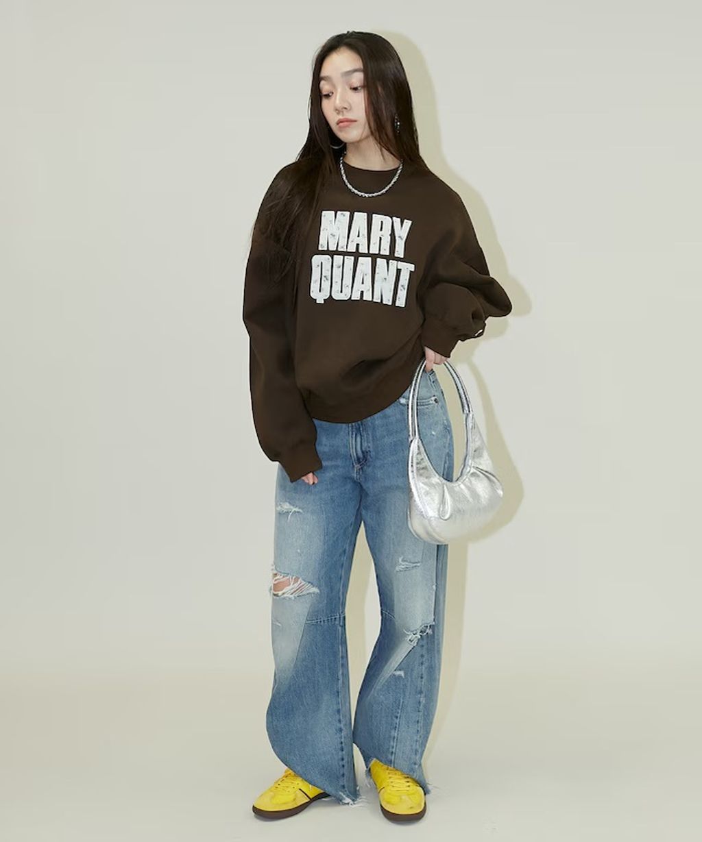 MARY QUANT 雛菊華夫紋logo字樣Oversize大學T_44