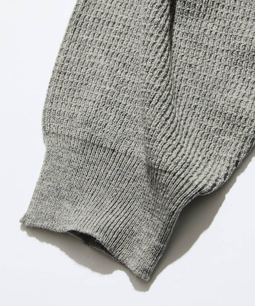 FREAKS STORE 寬版深亨利領落肩混紡針織上衣_9