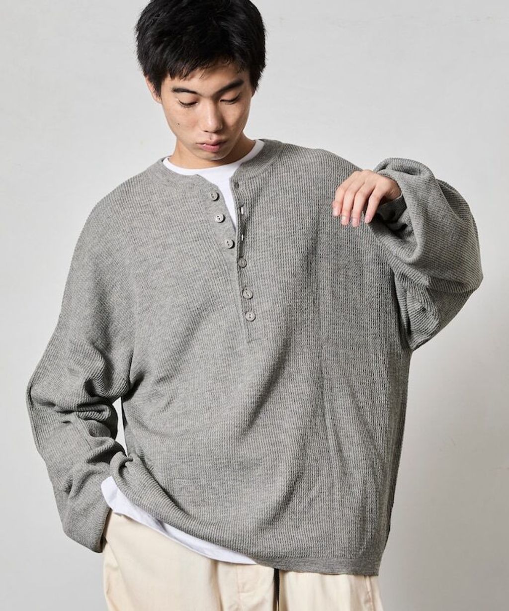 FREAKS STORE 寬版深亨利領落肩混紡針織上衣_42
