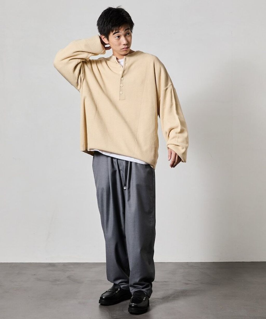 FREAKS STORE 寬版深亨利領落肩混紡針織上衣_18