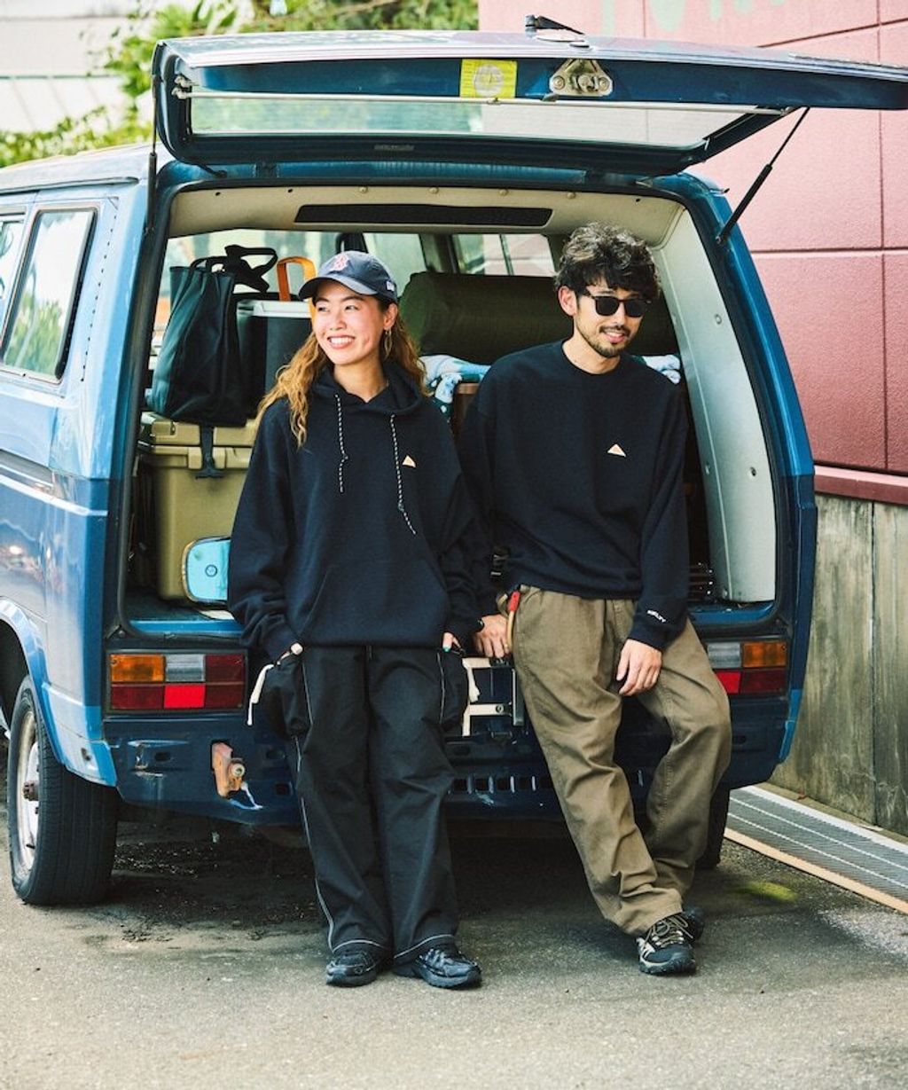 FREAKS STORE x KELTY 復古小標內刷毛Oversize大學T_51