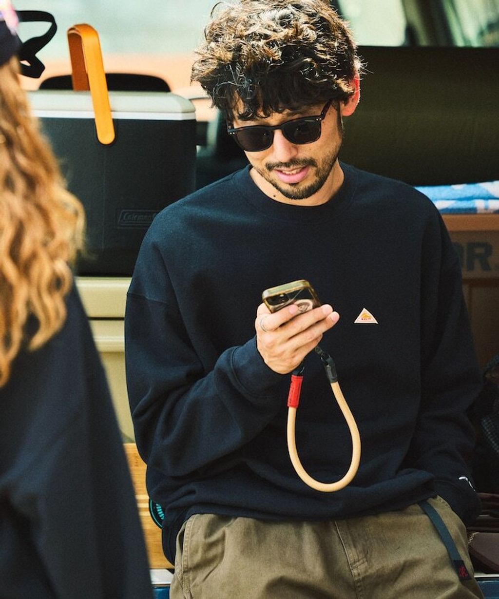 FREAKS STORE x KELTY 復古小標內刷毛Oversize大學T_48