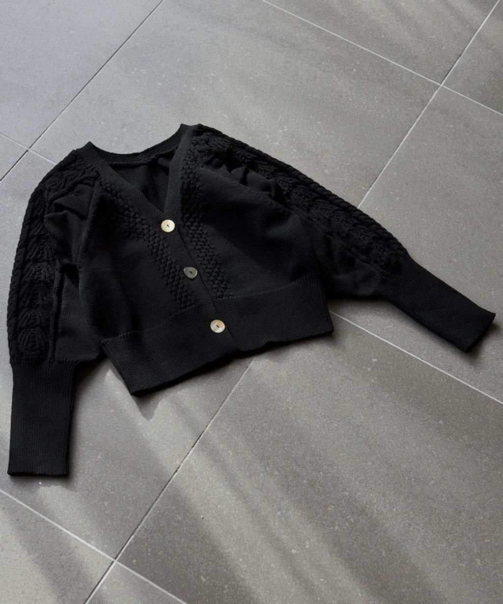 FREAKS STORE 立體麻花編織澎袖貝殼釦針織外套_2