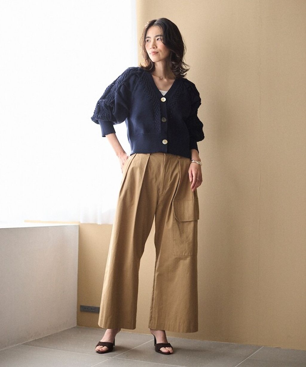 FREAKS STORE 立體麻花編織澎袖貝殼釦針織外套_32