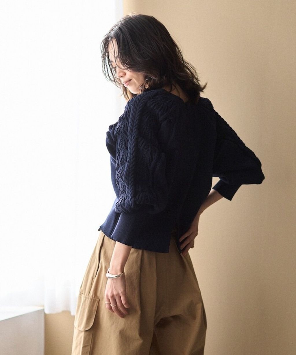 FREAKS STORE 立體麻花編織澎袖貝殼釦針織外套_27