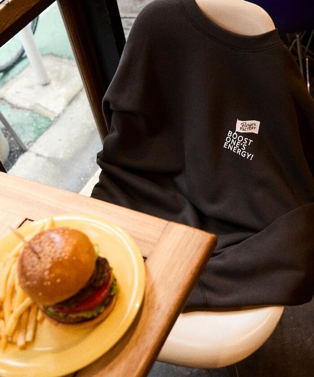 Burger Factory×FREAKS STORE 解構漢堡刷毛大學T_45