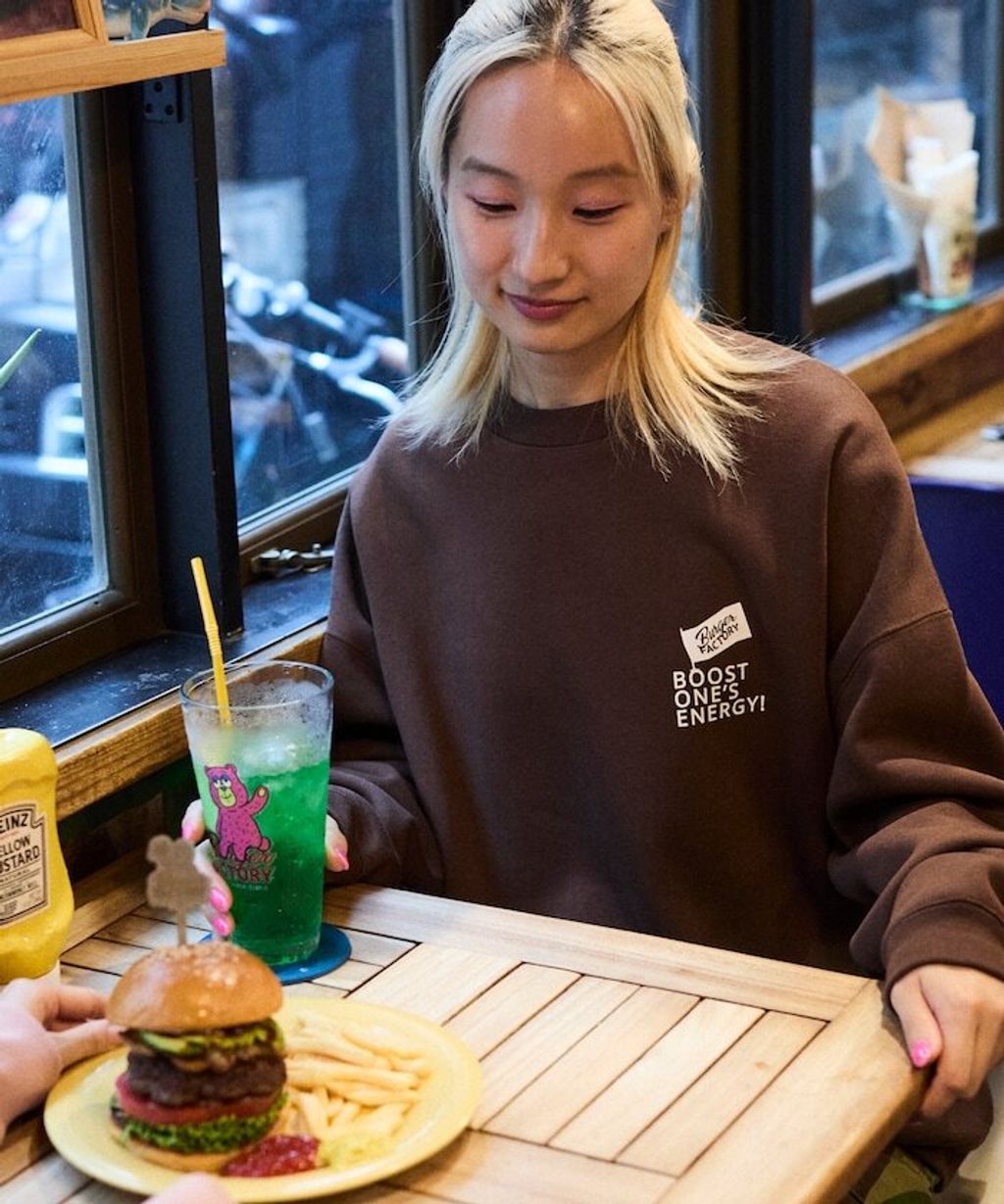 Burger Factory×FREAKS STORE 解構漢堡刷毛大學T_32