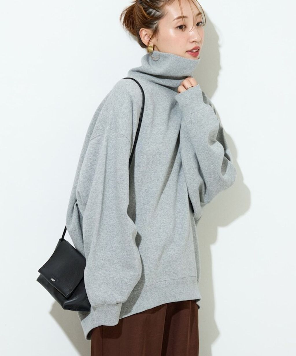 FREAKS STORE 高磅內刷毛高領立體剪裁保暖大學T_4