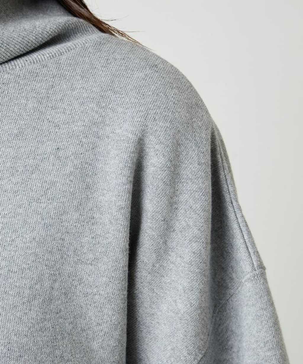 FREAKS STORE 高磅內刷毛高領立體剪裁保暖大學T_52