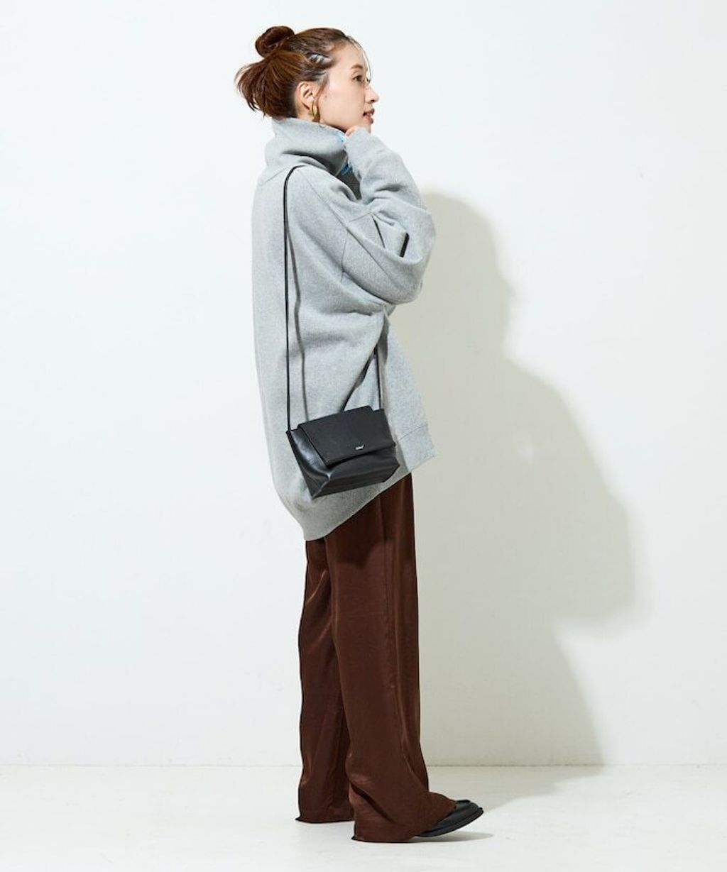 FREAKS STORE 高磅內刷毛高領立體剪裁保暖大學T_26