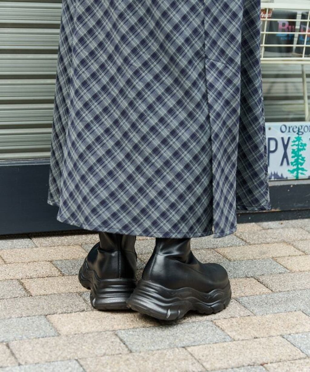 FREAKS STORE 防潑水防滑厚底皮革質感短靴_6