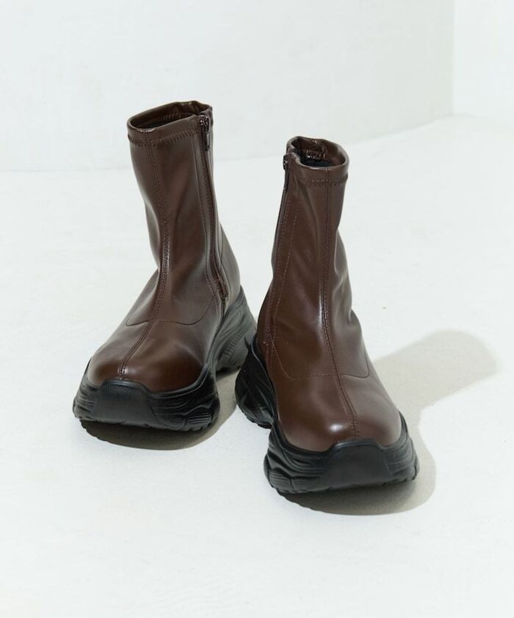 FREAKS STORE 防潑水防滑厚底皮革質感短靴_18