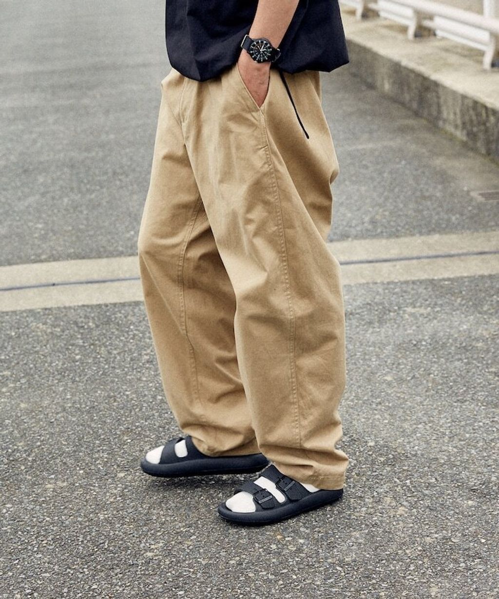 FREAKS STORE 寬版錐型褲_106