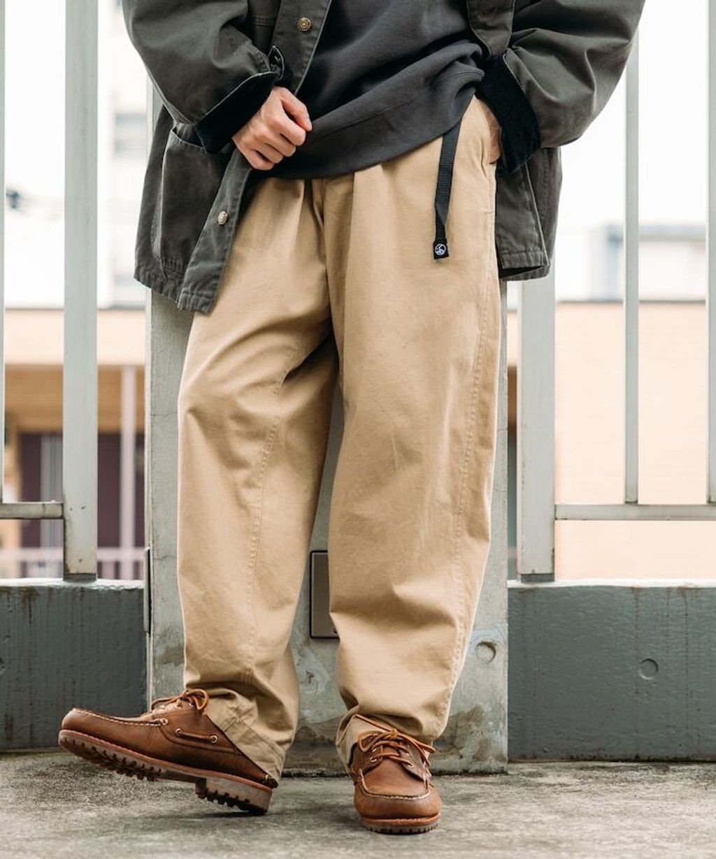 FREAKS STORE 寬版錐型褲_85