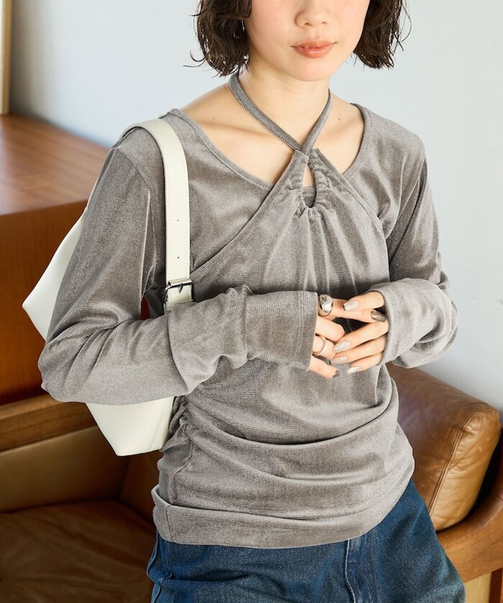 FREAKS STORE 透膚植絨掛脖層次長袖上衣_16