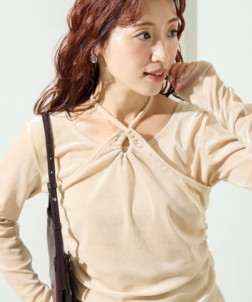 FREAKS STORE 透膚植絨掛脖層次長袖上衣_25