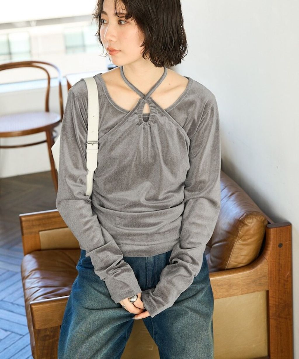 FREAKS STORE 透膚植絨掛脖層次長袖上衣_17