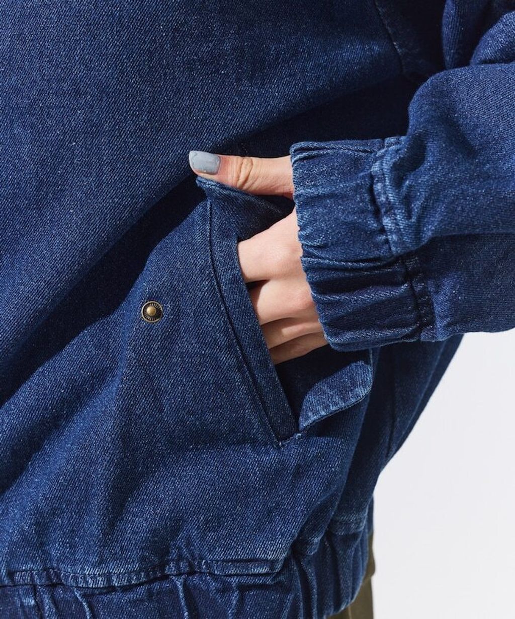 UMBRO × FREAKS STORE 刺繡Logo立領水染丹寧外套(女款)_32