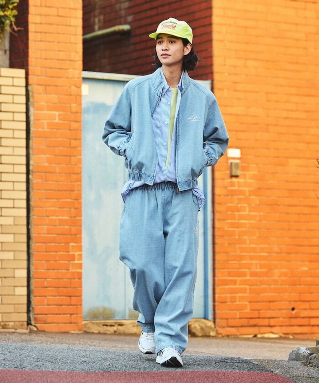 UMBRO × FREAKS STORE 刺繡Logo立領水染丹寧外套(男款)_4