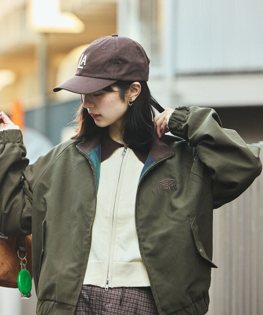 UMBRO × FREAKS STORE 短版修身刺繡Logo立領夾克_14