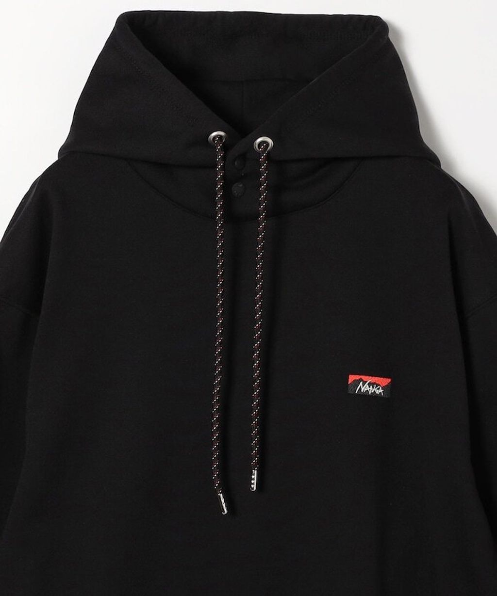 NANGA ECO HYBRID迷你標刺繡帽T_5