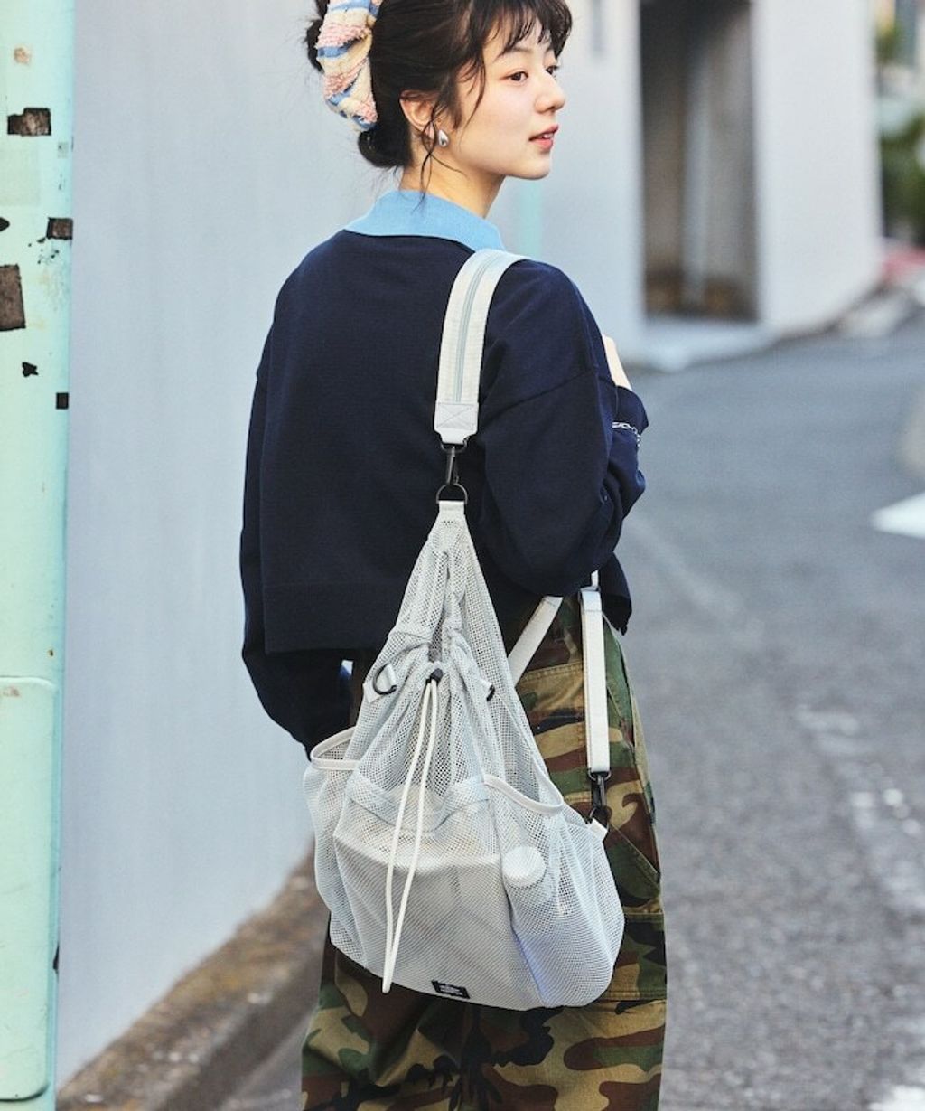 UMBRO × FREAKS STORE 輕量機能多功能三用網眼抽繩包_4