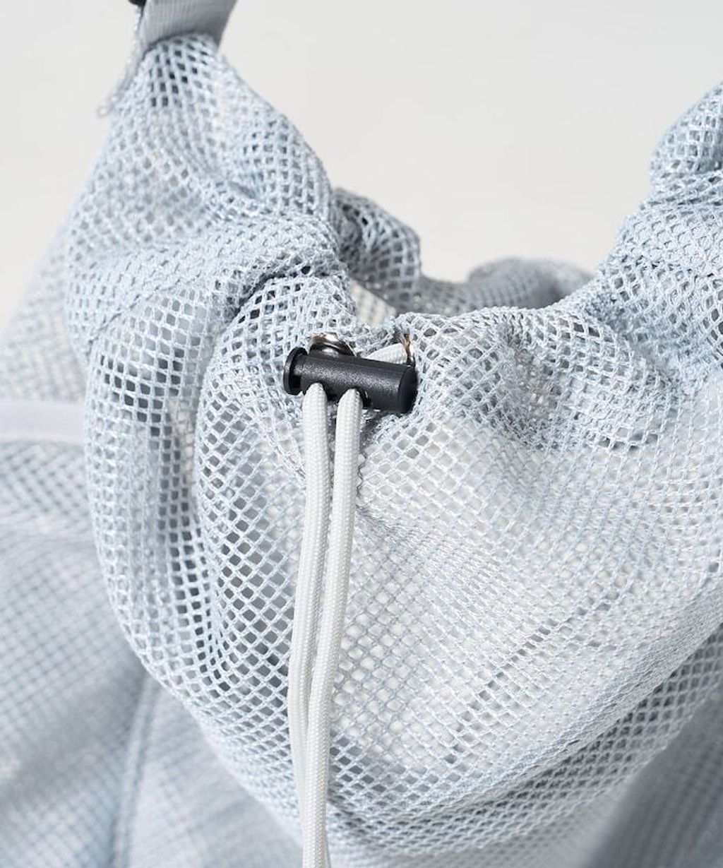 UMBRO × FREAKS STORE 輕量機能多功能三用網眼抽繩包_23