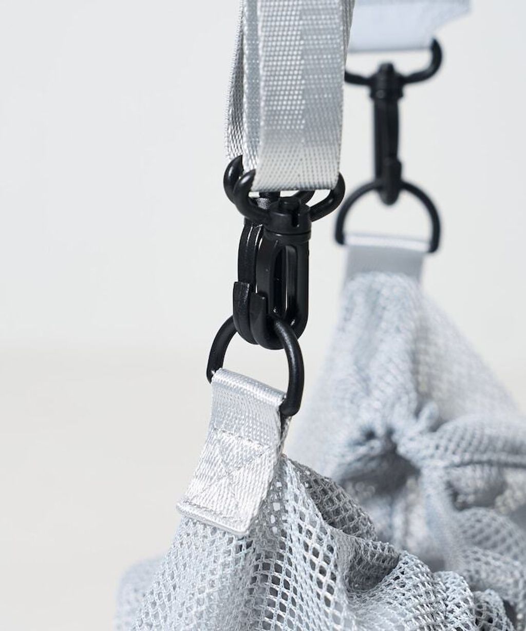 UMBRO × FREAKS STORE 輕量機能多功能三用網眼抽繩包_24