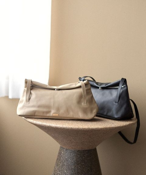 Firsthand 防撥水純牛皮肩背包_2