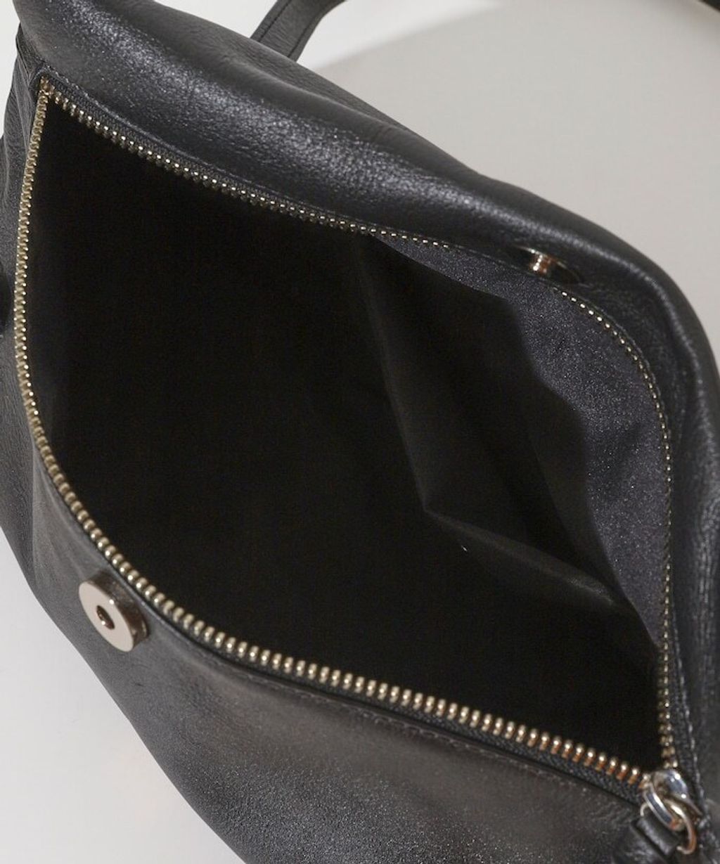 Firsthand 防撥水純牛皮肩背包_21