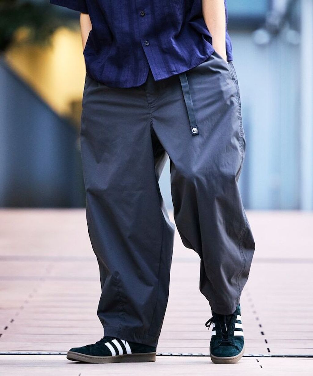 FREAKS STORE Easy Care Fabric 寬版速乾抗UV機能休閒褲_59