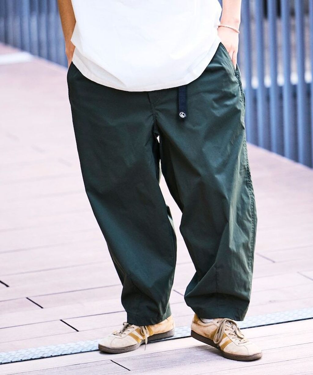 FREAKS STORE Easy Care Fabric 寬版速乾抗UV機能休閒褲_51