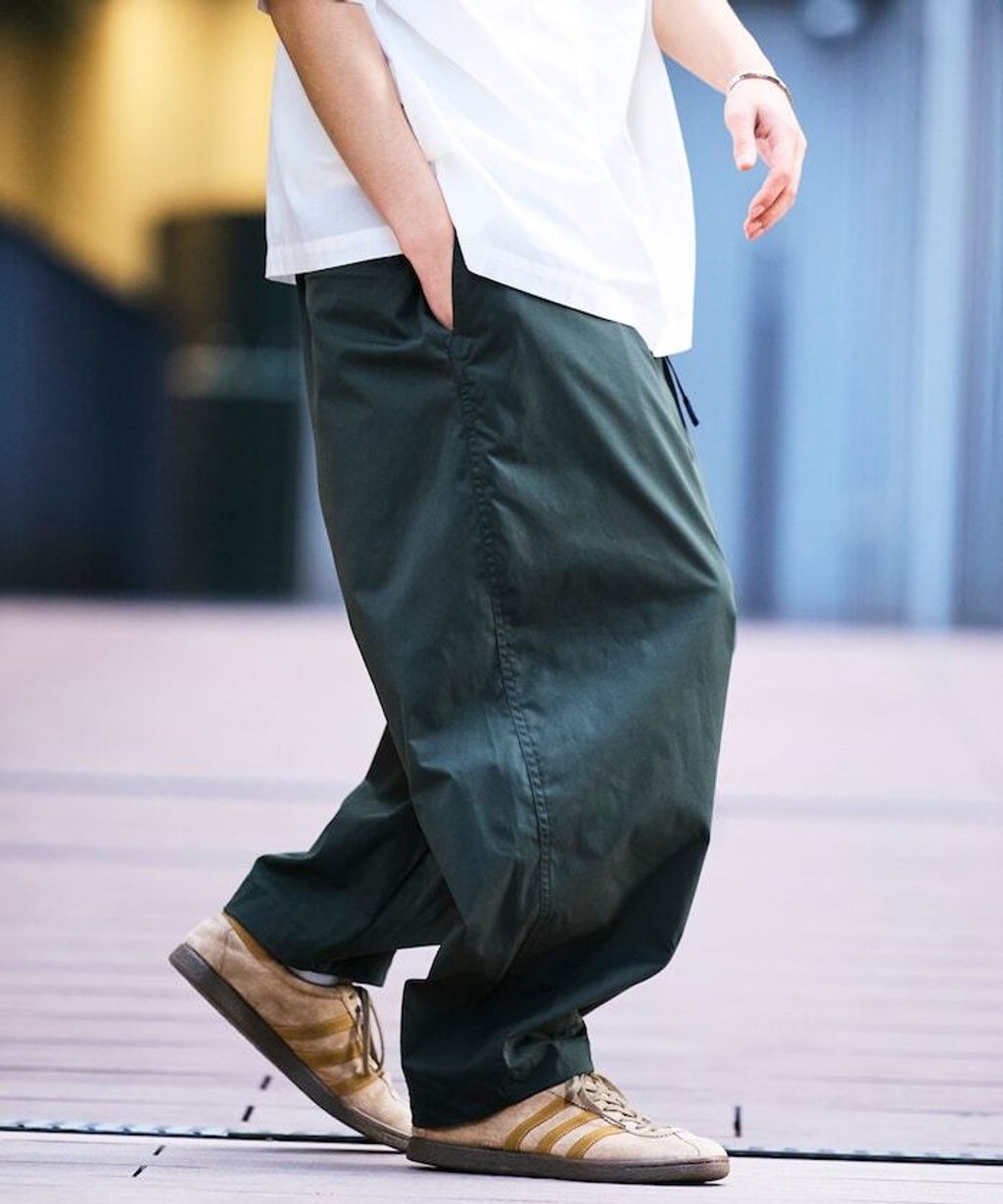 FREAKS STORE Easy Care Fabric 寬版速乾抗UV機能休閒褲_50