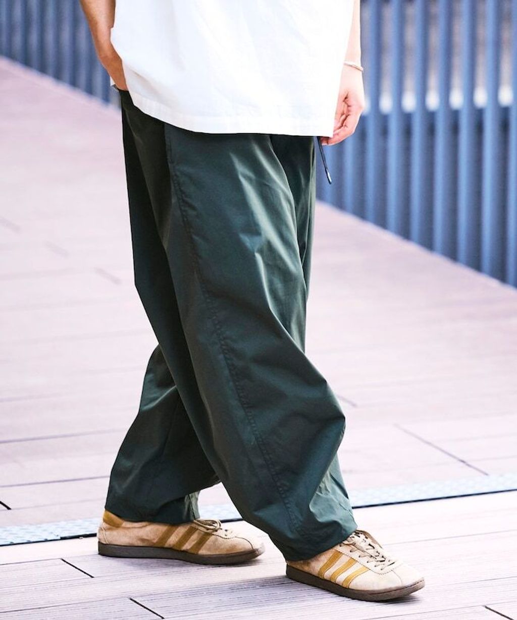 FREAKS STORE Easy Care Fabric 寬版速乾抗UV機能休閒褲_54