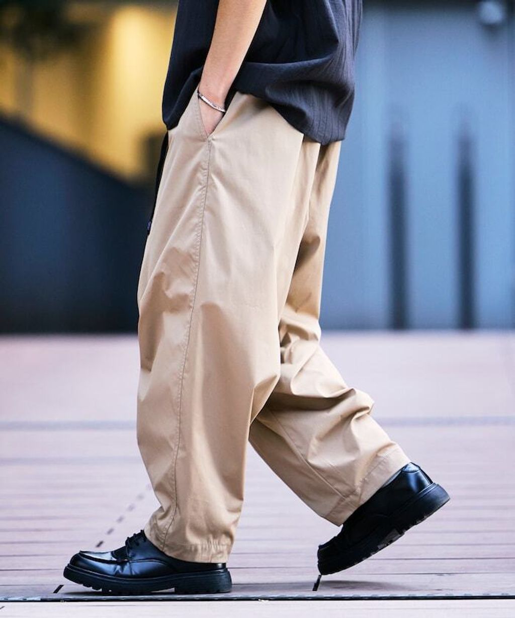 FREAKS STORE Easy Care Fabric 寬版速乾抗UV機能休閒褲_32