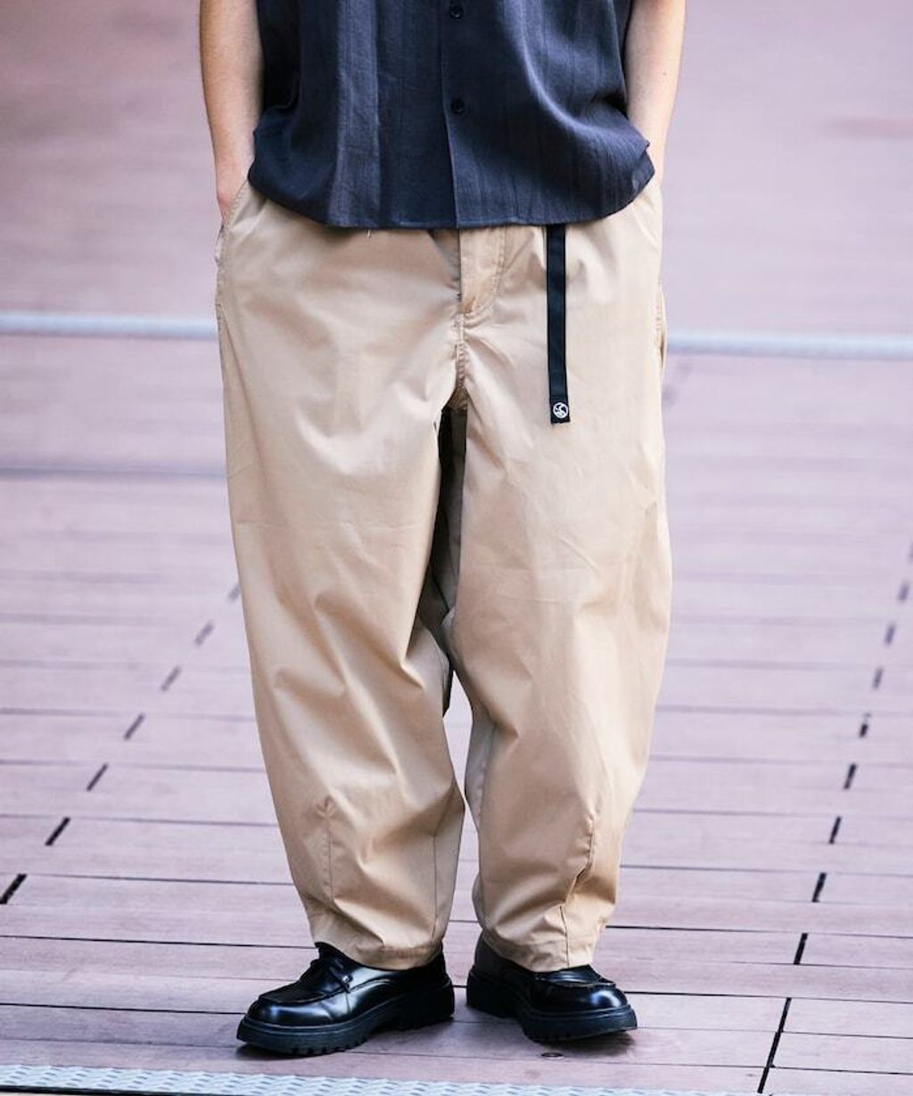 FREAKS STORE Easy Care Fabric 寬版速乾抗UV機能休閒褲_36