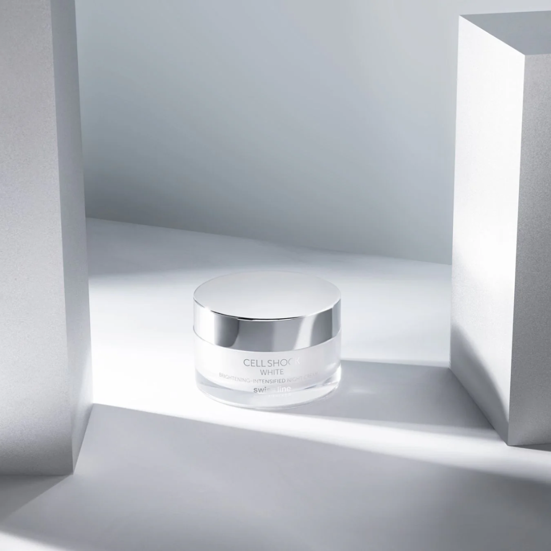 Swissline_brightening-intensified_night_cream_closeup