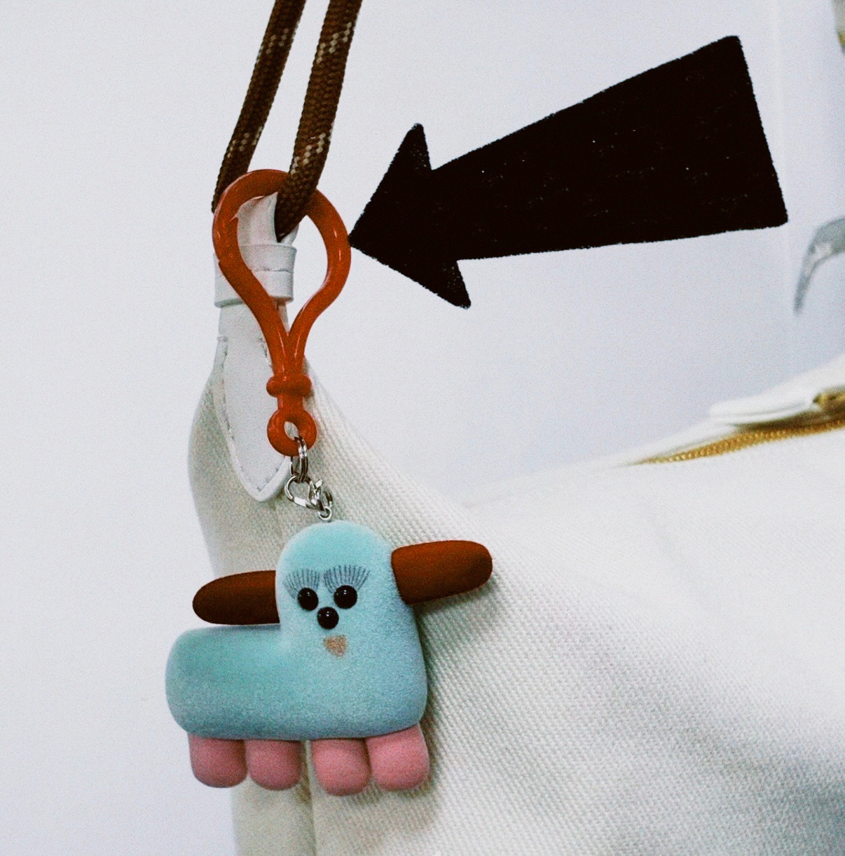 0BD2A18D-0FFE-4C1C-B351-67E164970F3C