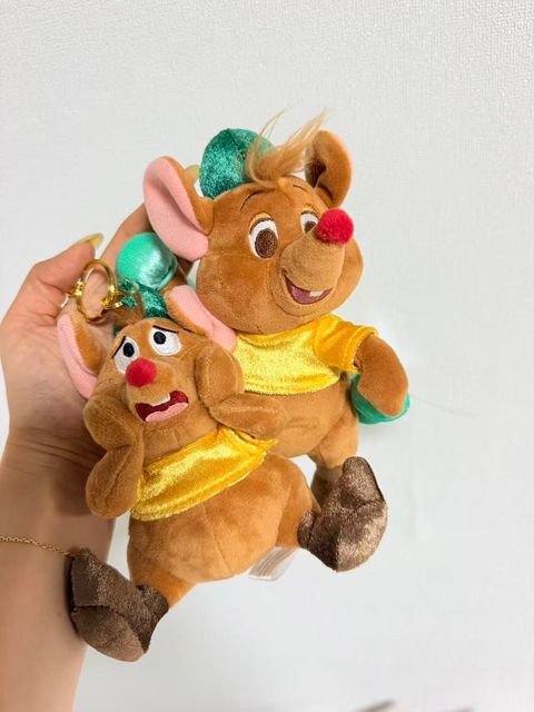 5372