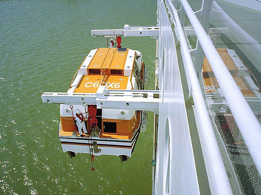 D-TT - davit of telescopic track type