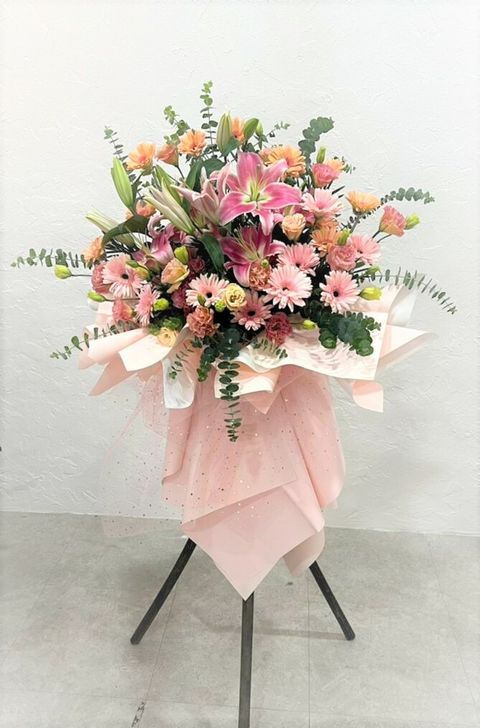 300 Opening 2022-05-11 at 9.35.57 PM.jpeg