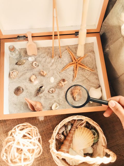 beach sensory box.jpg