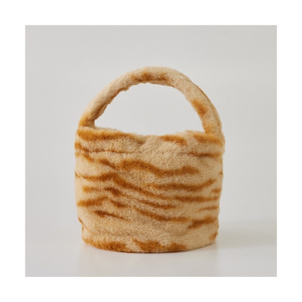 tw-11134207-81ztg-mgm7tx76n4en08