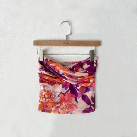 胸口抽皺小背心-粉彩花卉網紗印花-正面