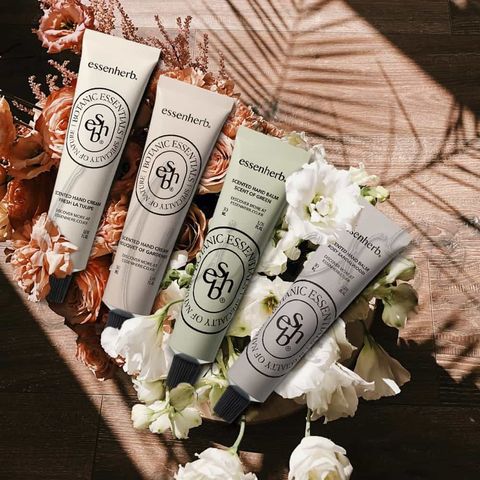 universomart宇碩協銷_授權素材_韓國essenherb香氛護手霜Scented Hand Cream 0 logo