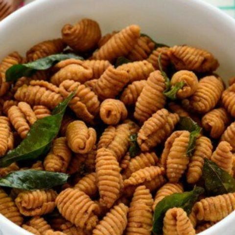 kuih siput .jpg