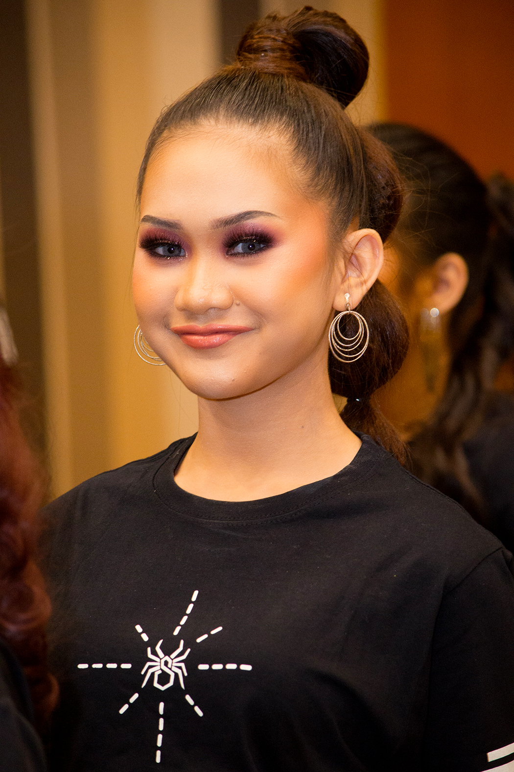 IAMS - Girl Web 2.jpg