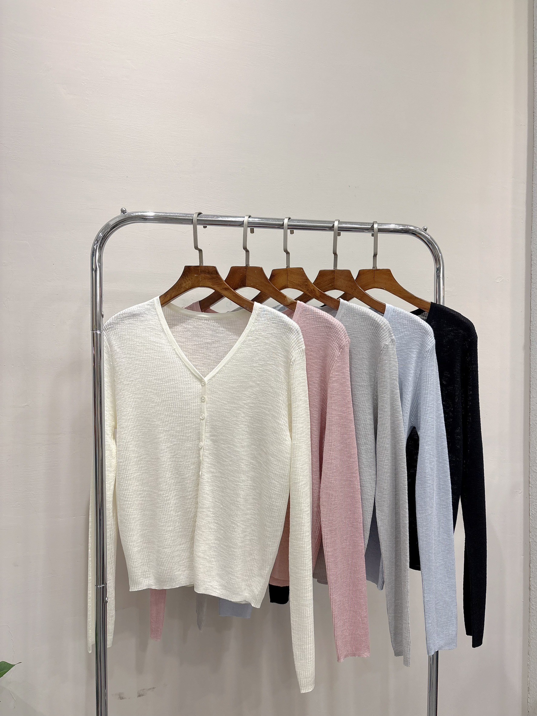 LINE_ALBUM_平拍照_250502_30
